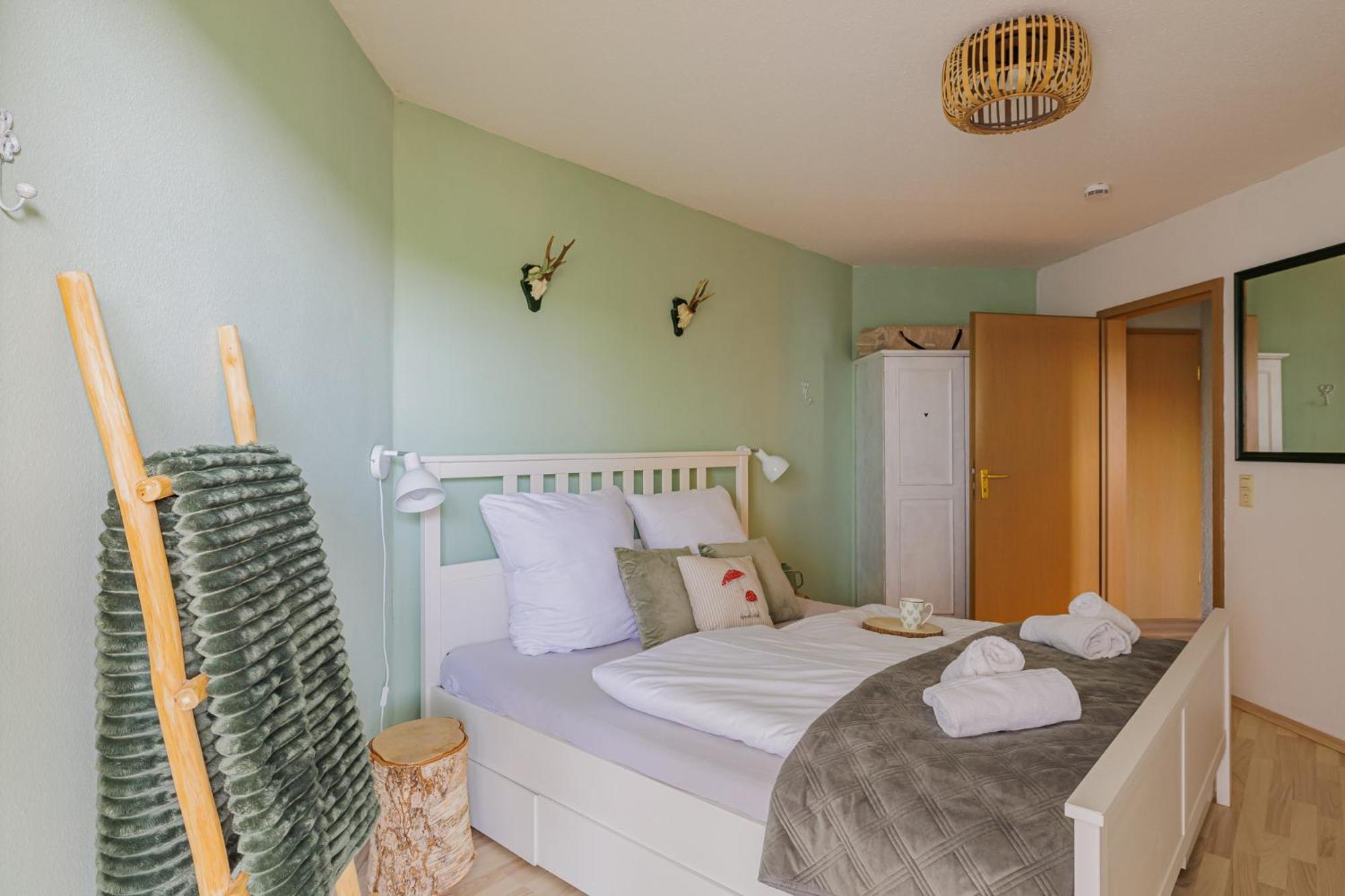 Herzgruen Direkt An Traumhaften Wanderwegen Balkon Mit Toller Aussicht Sauna Im Haus Tiefgarage E-Ladestation Todtnauberg Exterior foto